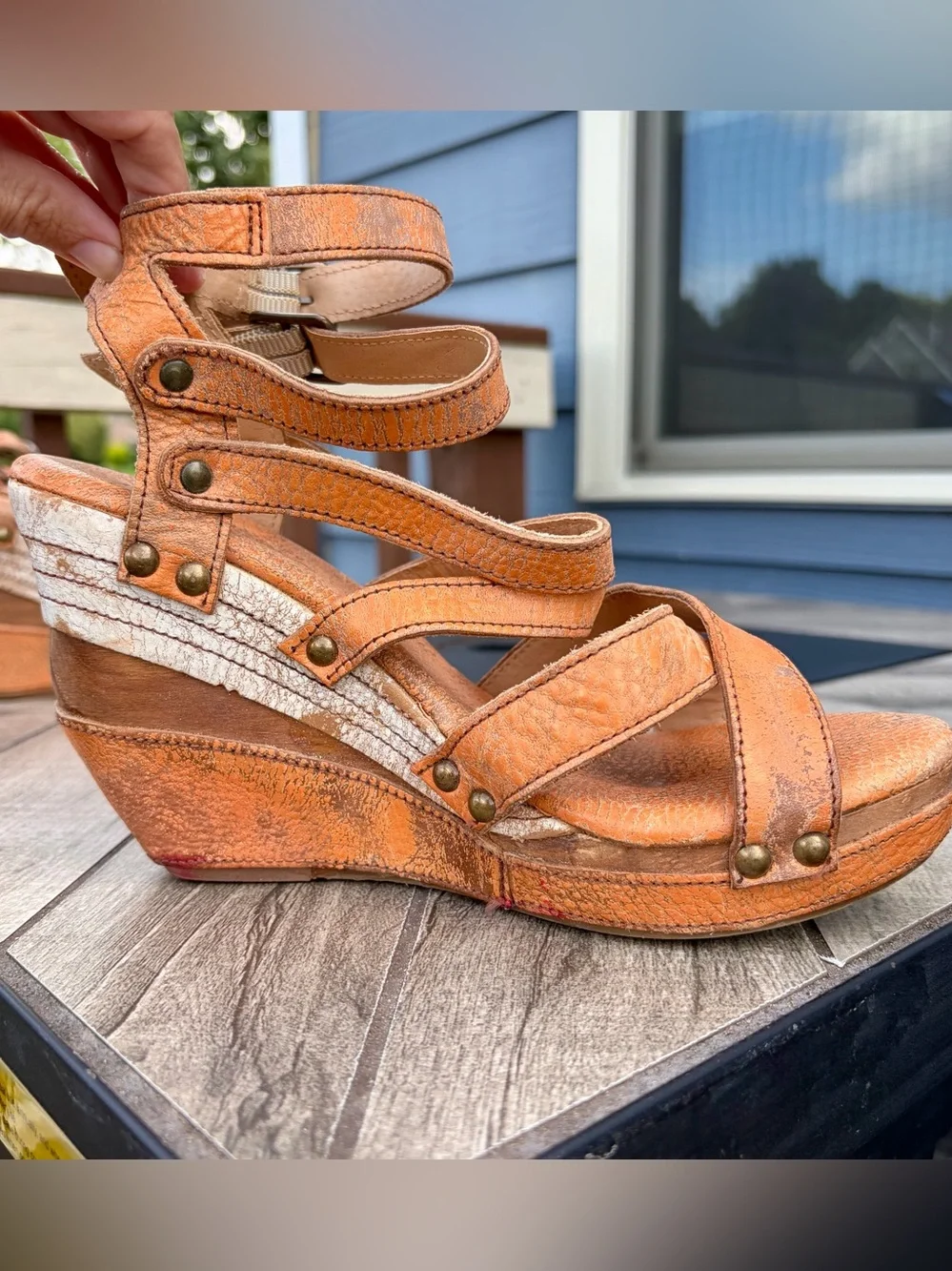 Bed Stu Juliana Sandals Sz 8.5B Strappy Wooden Platform Distressed Orange Rustic